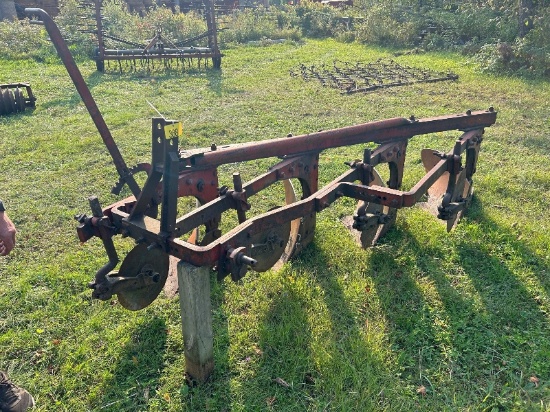 4/14" 3 PTH International Plow