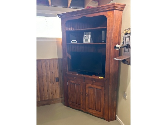 Pine Corner Cabinet