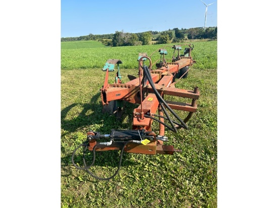 Kverneland B2 NR Moldboard Plow