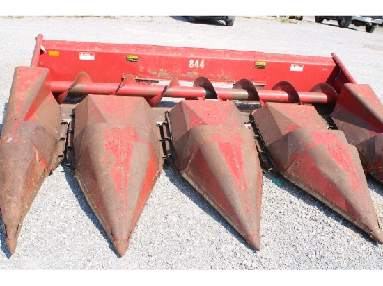 International 844 4 Row Corn Head