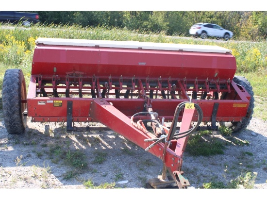 International 510 16 Run Seed Drill
