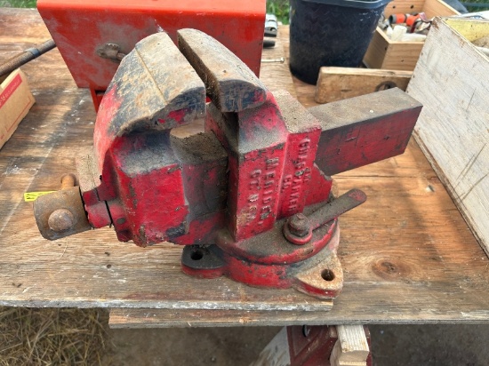 5" Swivel Steel Vise