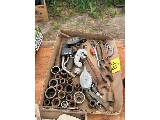 Assorted Wrenches & Sockets