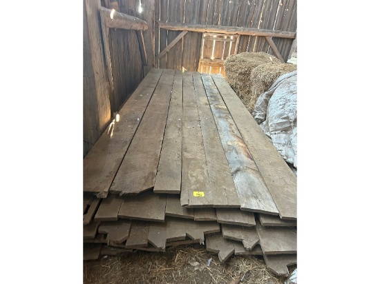 Pile of 1" Barn Boards Up To 16' in Length