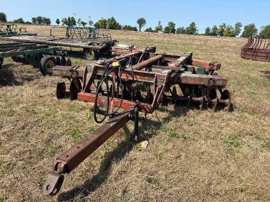 Massey Ferguson #40 12' Tandem Offset Disc