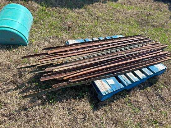 Pile of Steel Stakes - Approximately 37 Pcs Mostly 7' Lengths