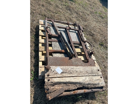 Manual Head Gate - As Viewed