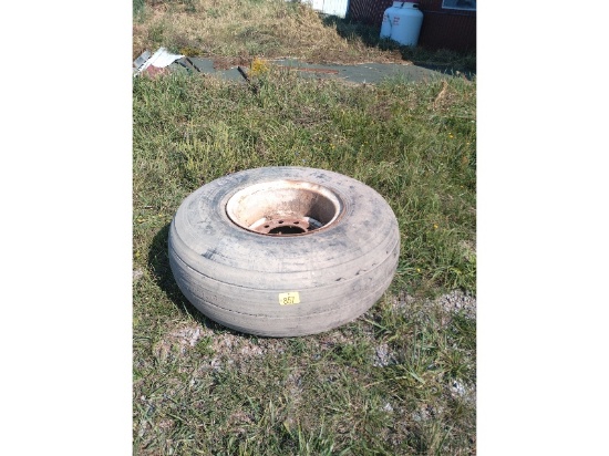 49x17 30 Ply Tire on UFT or JD 10 Bolt Grain Buggy Wheel
