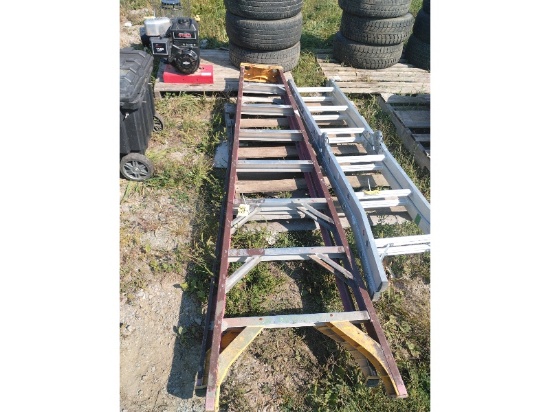 8' Fiberglass Ladder