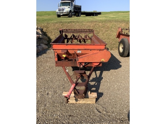 Massey Ferguson 110 Manure Spreader - Good Floor, Top Beater