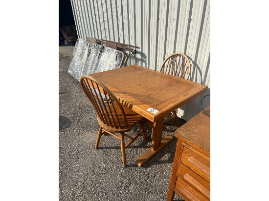 Table & 2 Chairs