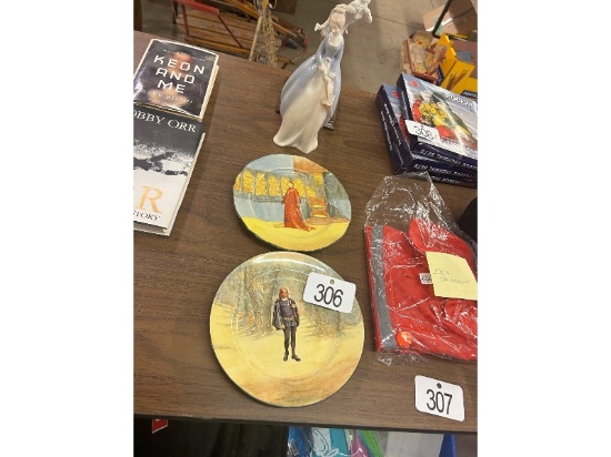 Collector Plates & Statues