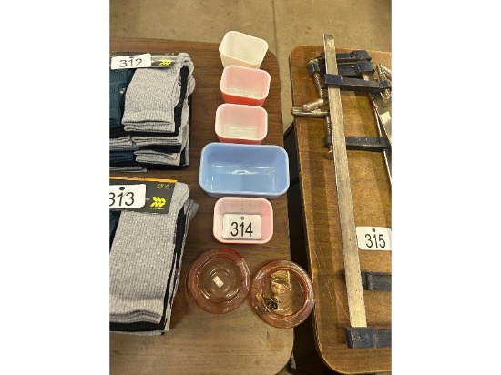 Pyrex Bowls, Etc.