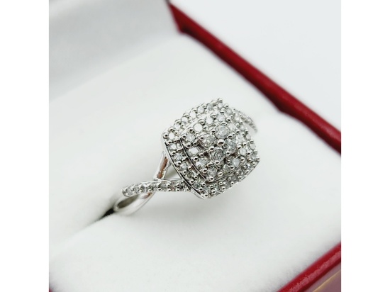 10KT White Gold 54 Diamonds Ring