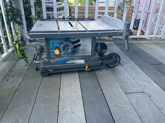 Mastercraft 10" Portable Tablesaw - Working