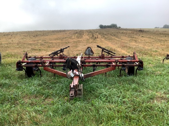 International 45 14.5' Cultivator With 2 Bar Harrows