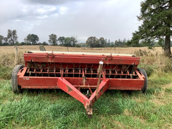 International 510 18 Run Seed Drill