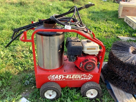Easy Kleen 4000 Series Steam Pressure Washer - Engine Runs, Heater - Untested