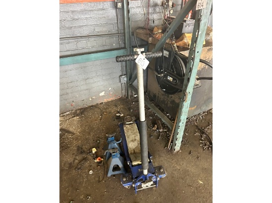 Michelin Floor Jack & 2 Jack Stands