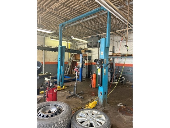 Ford Smith 2 Post Engine Hoist - 7000 lb Capacity