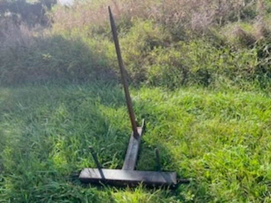 3 PTH Bale Spear