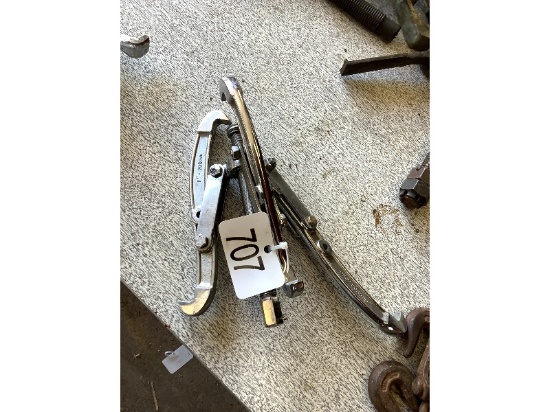 3 Jaw 8" Puller
