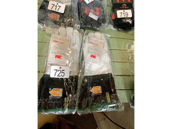 2 New Pairs of XL Endura Leather Gloves