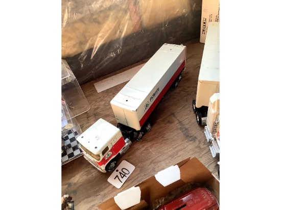 Pioneer Seeds Metal Truck & Trailer