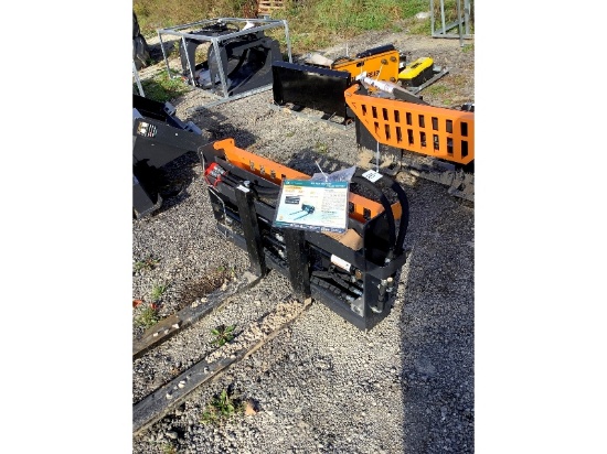 New Wolverine Skid Steer Hydraulic Adjust Pallet Fork