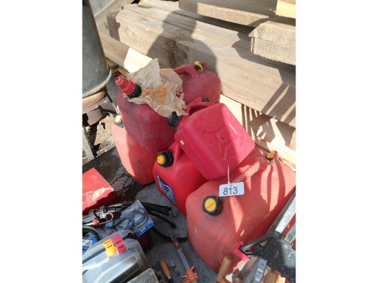 7 Gas Cans