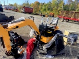 New Land Hero Mini Excavator