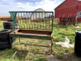 Hay & Grain Feeder