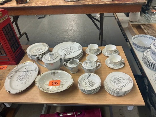 CHH China Dishes With Lithograph Cups
