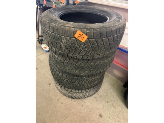 4 Bridgestone Blizzack 275/65R18 Snow Tires
