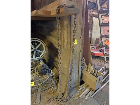15' Logging Chain with Hooks