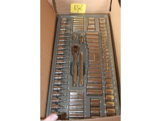 New Mastercraft Socket Set