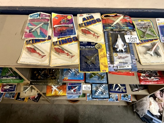 12 Die Cast Planes