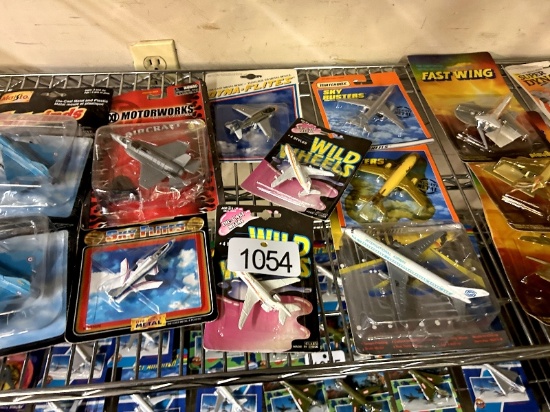 18 Die Cast Planes