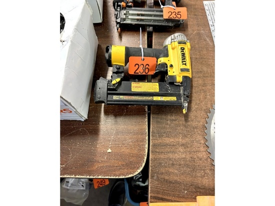 Dewalt Air Nailer