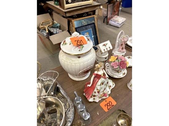 Old Country Rose Cookie Jar