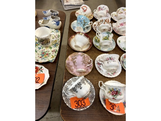 5 Royal Albert Cups & Saucers
