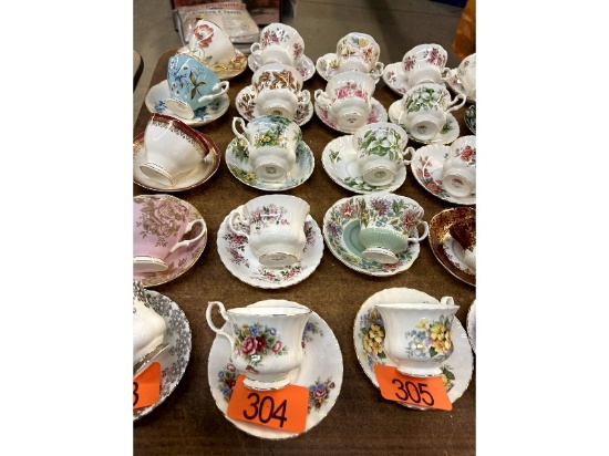 5 Royal Albert Cups & Saucers
