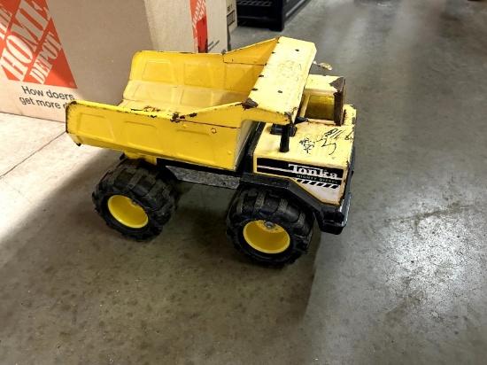 Tonka Dump Truck