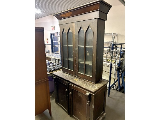 2 Piece Flat Back Cupboard With Cathedral Windows