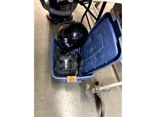 2 Helmets