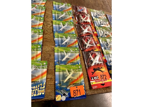 6 Toy Planes