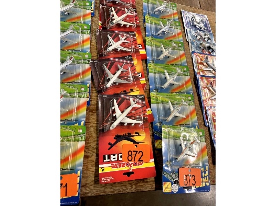 5 Toy Planes
