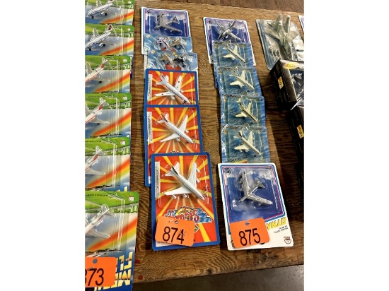 6 Toy Planes