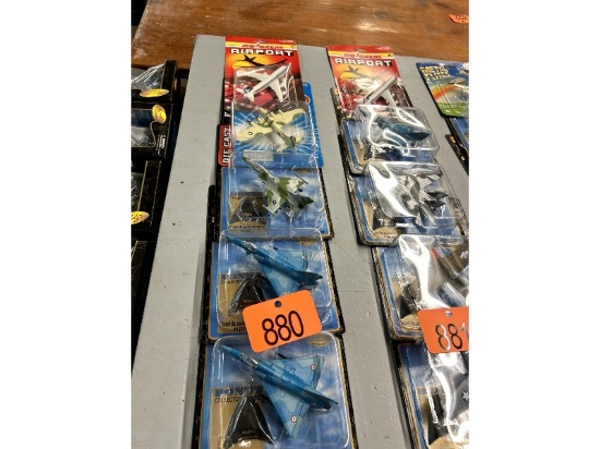 5 Toy Planes
