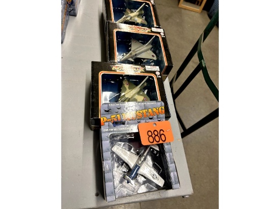 5 Toy Planes